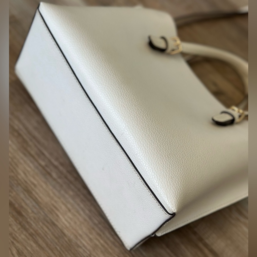 Coach purse - Picture 15 of 15